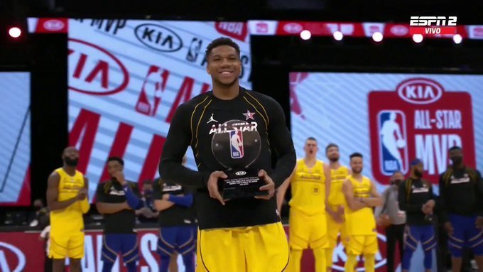  法甲全明星慈善赛，传奇球星重聚球场  